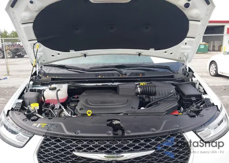 2025 Chrysler Pacifica Pinnacle z USA, uszkodzony, nr VIN 2C4RC1PG1SR533491